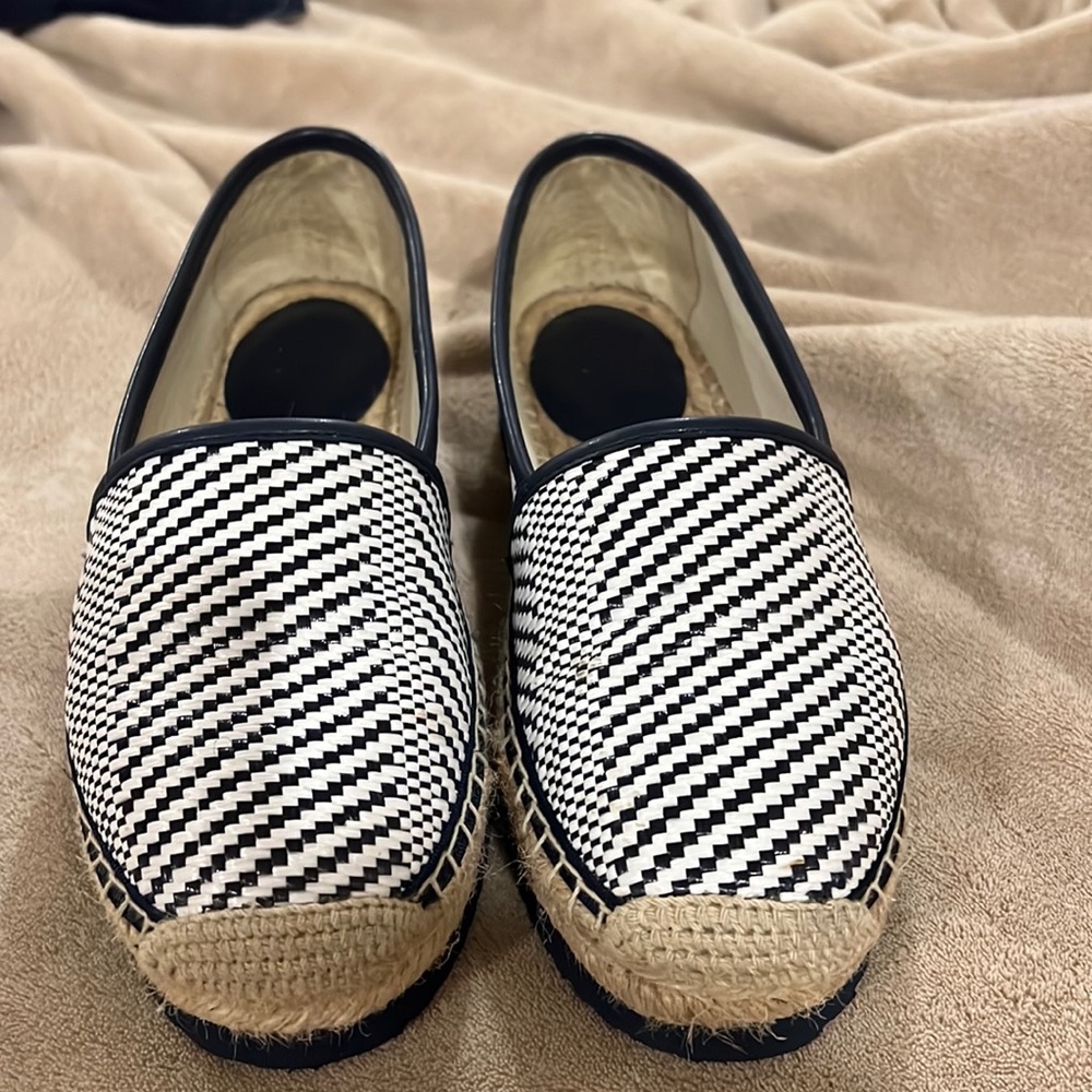 Vintage. Authentic. Michael Kors Navy/White/Gold textile espadrilles.